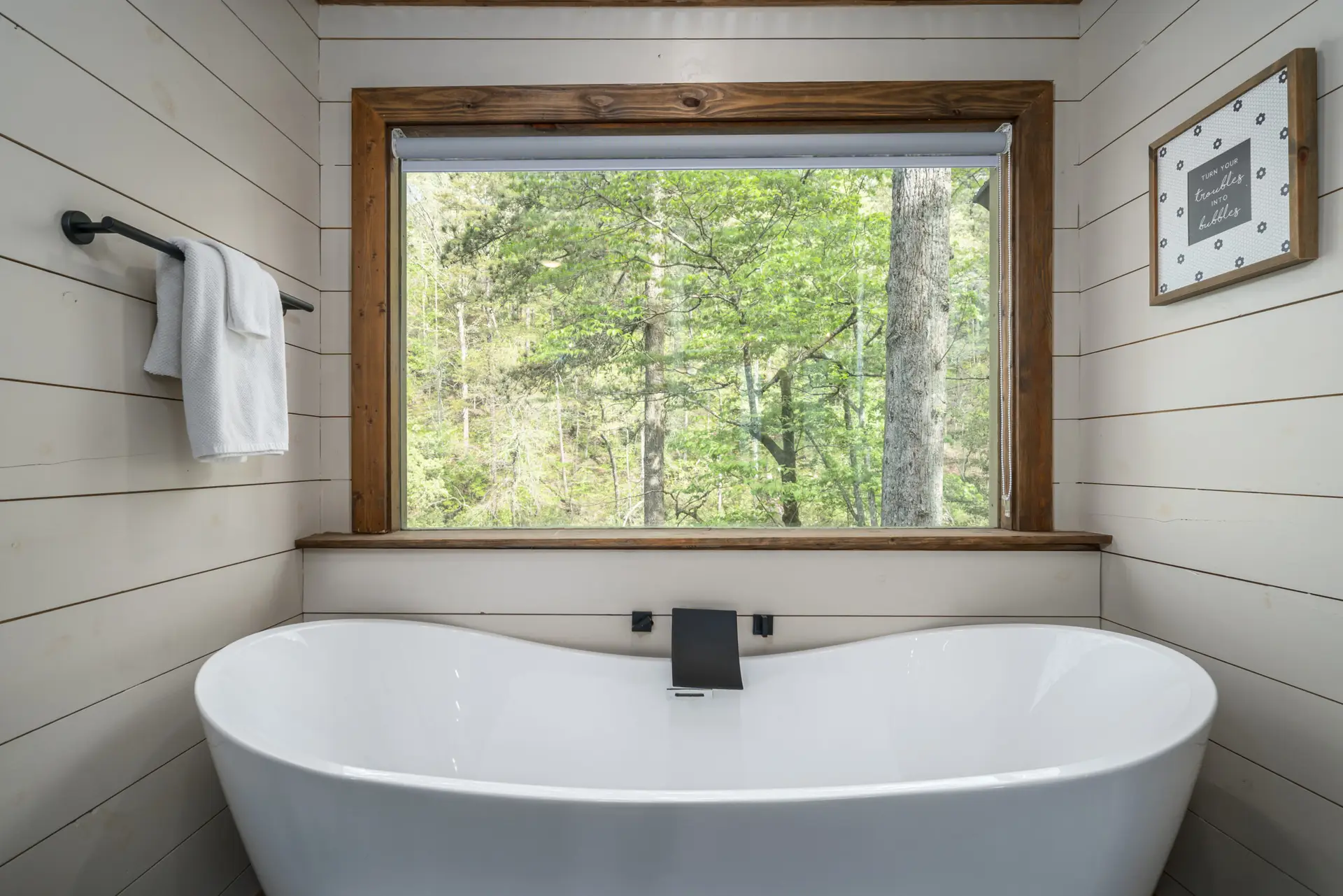 And the same soaking tub as the main level master with an even better view