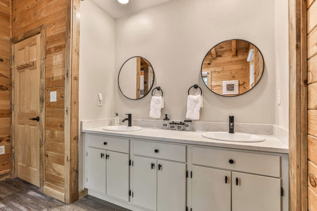 Again, a double vanity for your comfort and ease of use